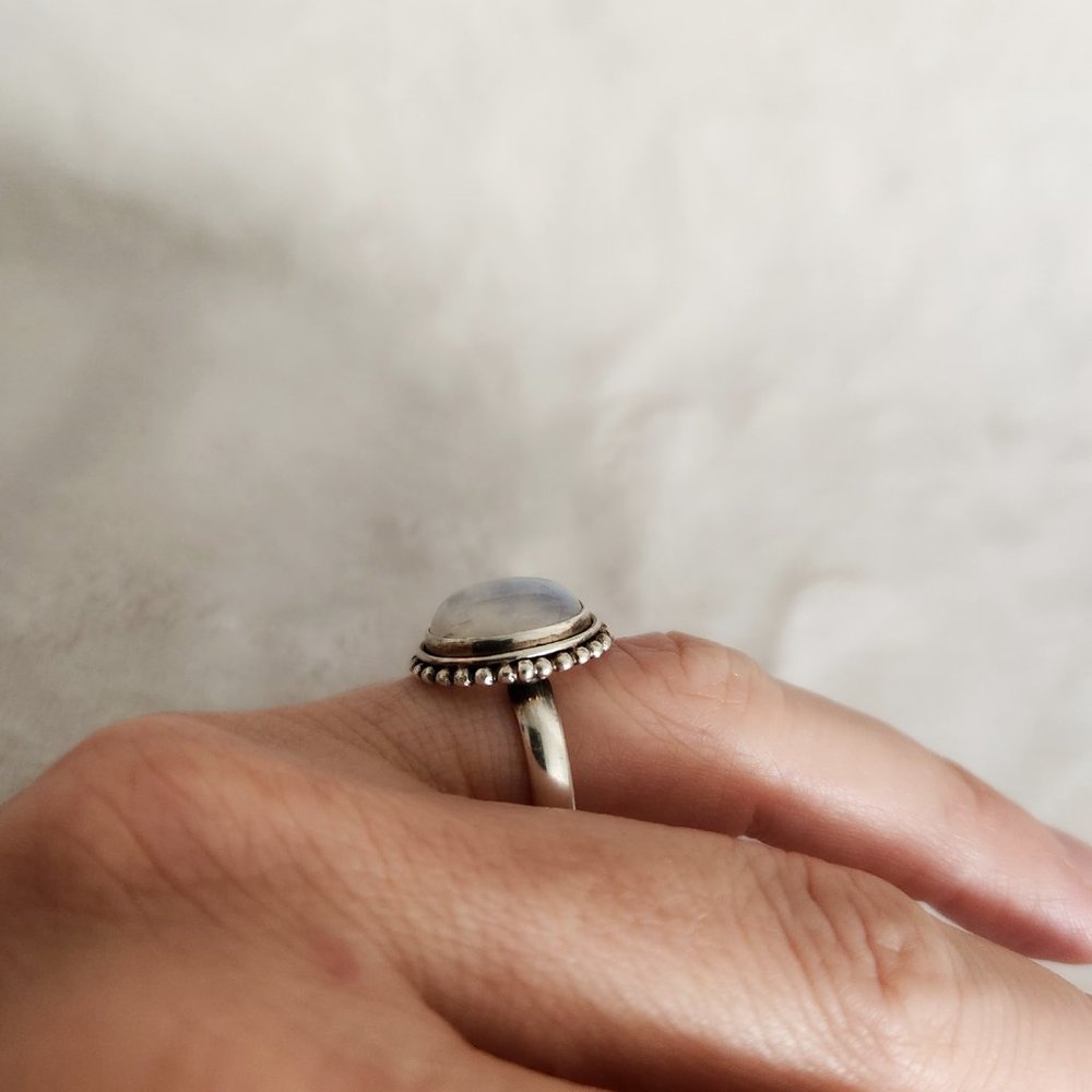 Sterling Silver and Moonstone Ring Size 6 - Picture 4 of 5